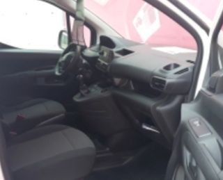 Peugeot Partner 2021 SOLO 46000 KMS