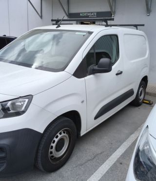 Peugeot Partner 2021 SOLO 46000 KMS