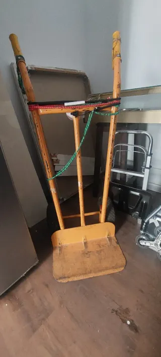 Carretilla manual naranja