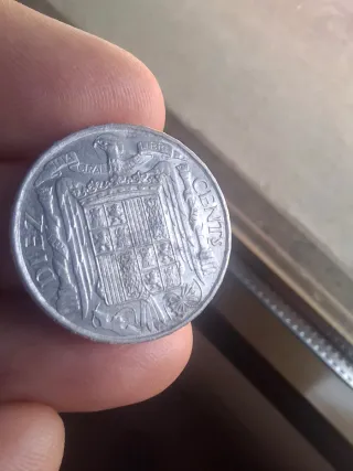 10 céntimos 1945