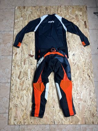 Equipación KTM Motocross