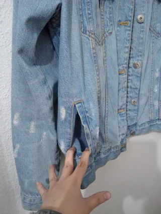 Chaqueta vaquera Tiffosi con cuello de pelo rosa