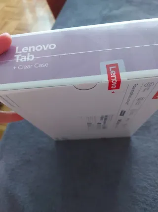 Lenovo Tab + Funda Transparente