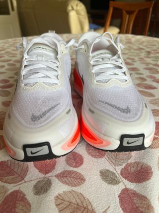 Nike Zoomx Vomero 18 Plus Naranja/Blanco