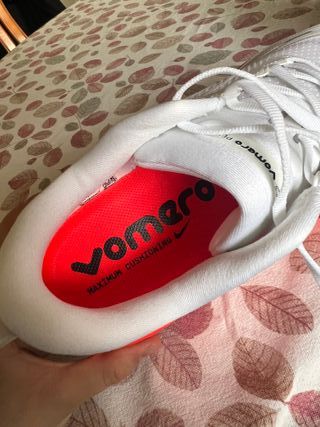 Nike Zoomx Vomero 18 Plus Naranja/Blanco