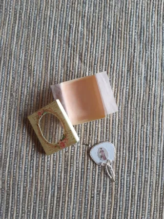 Miniatura casa delle bambole, scatola con ventaglio