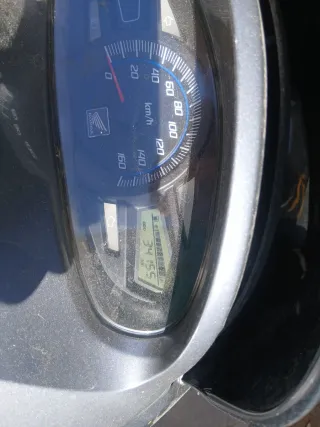 Honda PCX 125 cc - Gris - 34155 km