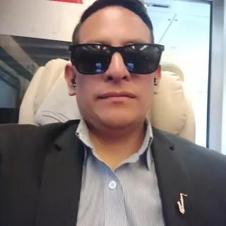 Mi nombre es Raul soy cuidador de adultos mayores