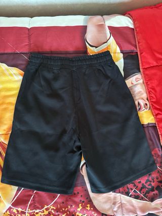 Pantaloncini ESSENTIALS neri