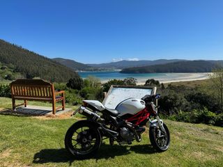 Ducati Monster 796 - Roja y Blanca