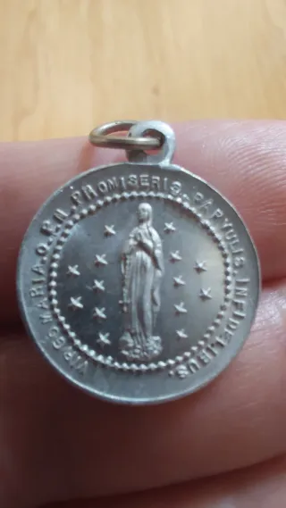 Medalla Religiosa Sancta Infantia Años 50