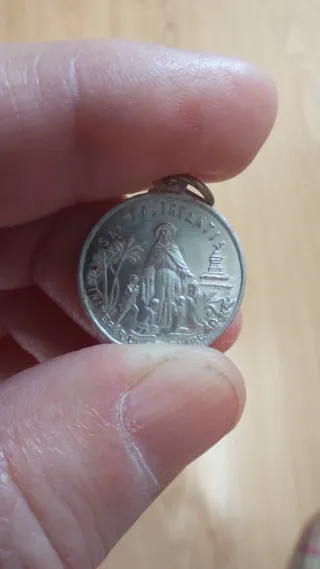 Medalla Religiosa Sancta Infantia Años 50