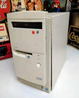 IBM PC 300 Micro Tower Ordenador Beige