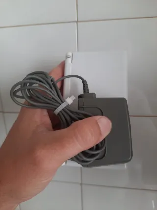 Nintendo DS Lite Bianca con Caricatore e Scheda