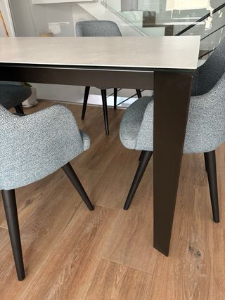 Conjunto mesa extensible + 4 sillas