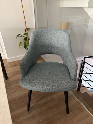 Conjunto mesa extensible + 4 sillas
