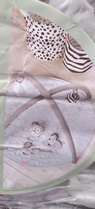 Alfombra de actividades para bebé