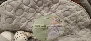 Alfombra de actividades para bebé