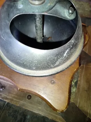 Antiguo Molinillo de Café Manual