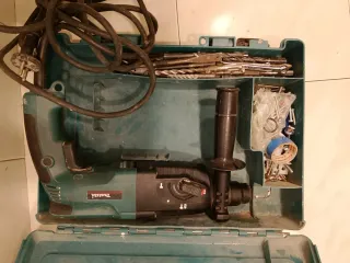 Taladro Percutor Makita HR2450