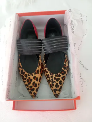 Zapatos DIBIA print y tacón rojo