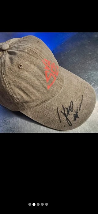 Cappellino Vasco autografato di persona