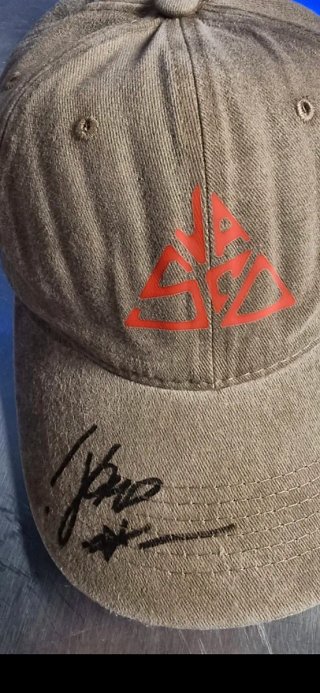 Cappellino Vasco autografato di persona