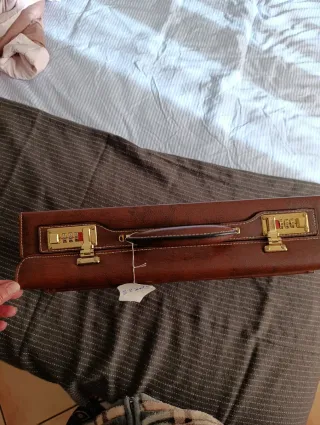 Maletín retro sin estrenar con combinación