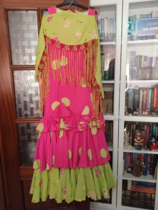 Traje Flamenca T.38 Fucsia y Pistacho