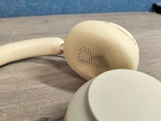Auriculares Jabra Evolve2 65 Beige