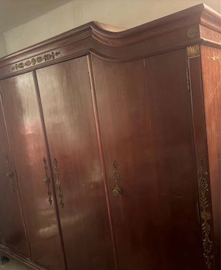 Armario antiguo madera maciza con espejo