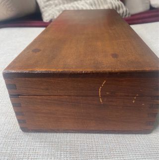 Catalejo vintage de latón con caja