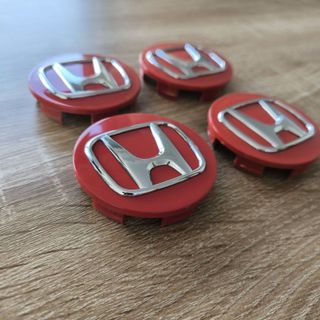 TAPABUJES HONDA 69mm ROJO BRILLO Y EMBLEMA CROMO