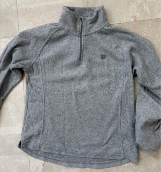 Sudadera polar gris con logo UP