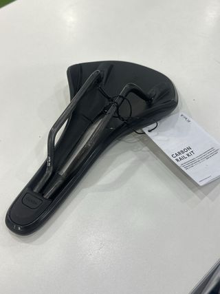 Sillín Fizik Antares Carbono 140mm