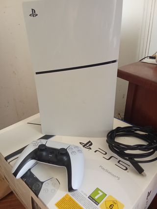 PlayStation 5 Blanca con Mando y Cables