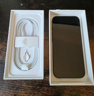iPhone 16 Pro 128GB Negro