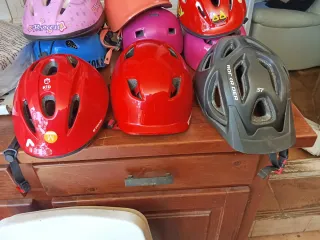 Cascos de bicicleta infantiles y adultos