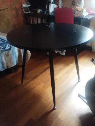 Mesa Redonda Negra Moderna