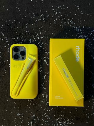 Capa Rhode iPhone 15/14/13 Pro Lemontini em segunda mão durante 12