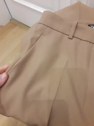 Pantalón ancho Zara beige sin estrenar
