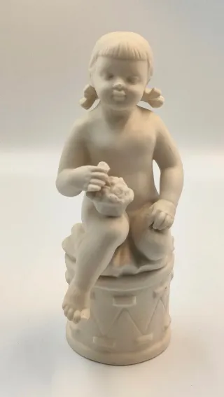 Pareja Figuras Biscuit Fundación Gremios