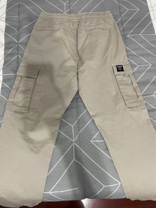 Pantalón Cargo Beige Pull&Bear Talla XS