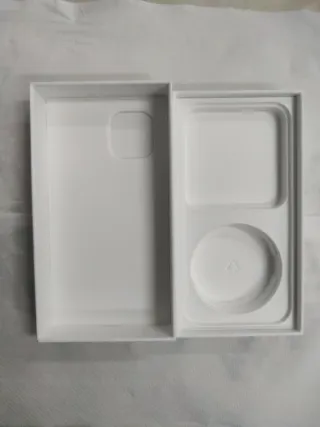 Caja Vacía iPhone 12 64GB