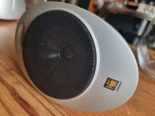 Altavoces Kef Plata Egg