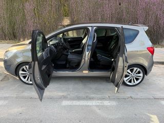 Opel Meriva 2011