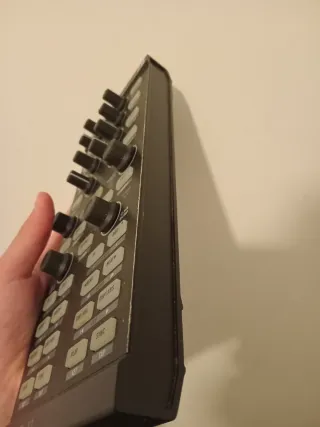 Controlador DJ Kontrol X1