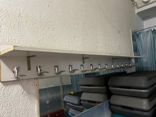 Estantería con 10 15perchas