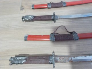 Espadas decorativas dragón (2 unidades)
