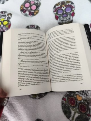 Historia de un canalla (Éxitos) (Spanish Edition)